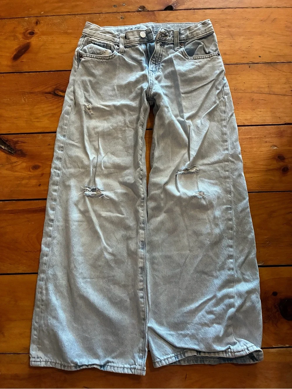 Old Navy Light Blue Wide-Leg Ripped Jeans